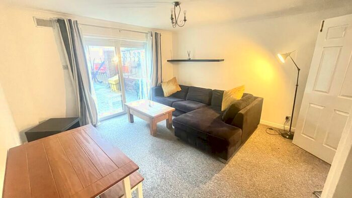 1 Bedroom Apartment To Rent In Broad Garth, Newcastle, NE1