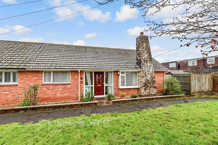 2 Bedroom Semi-Detached Bungalow For Sale In Woodroffe Walk, Emsworth, Hampshire, PO10