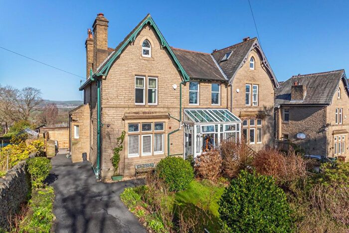 5 Bedroom Semi Detached House For Sale In Green Head Lane, Keighley, BD20
