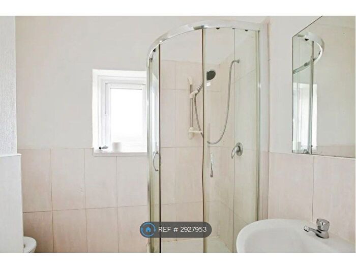 2 Bedroom Terraced House To Rent In Norman St, Halifax, HX1