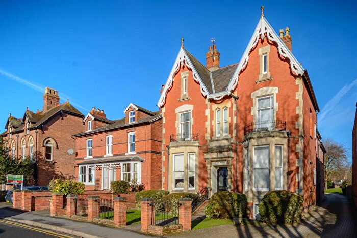 2 Bedroom Apartment To Rent In Hyde House, Kenilworth, CV8