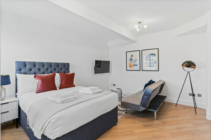 Studio To Rent In Sloane Avenue (), Chelsea Cloisters, London, SW3