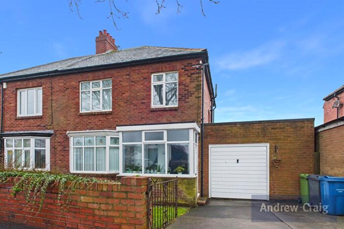3 Bedroom Semi-Detached House For Sale In St. Marys Avenue, South Shields, NE34