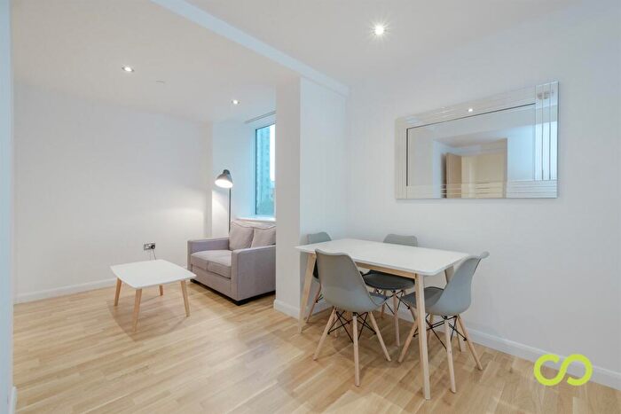 1 Bedroom Flat To Rent In Emerald House, Lansdowne Road, East Croydon, CR0