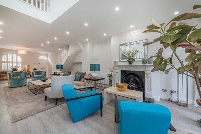 4 Bedroom House To Rent In Ordnance Hill, St John's Wood, NW8