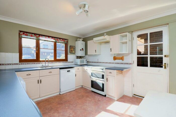 3 Bedroom Semi-Detached House For Sale In Calloway Close, Arreton, Newport, PO30