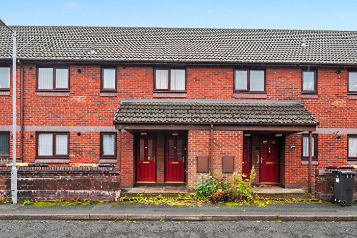 2 Bedroom Flat For Sale In Newport Mews, Farnworth, Bolton, BL4