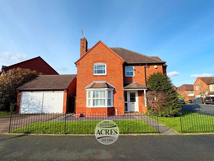 4 Bedroom Detached House For Sale In Plantation Drive, Sutton Coldfield, B75