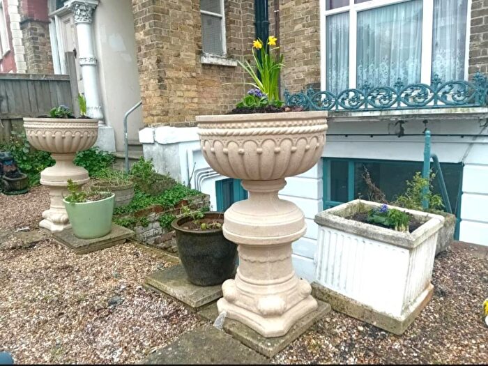 3 Bedroom Flat To Rent In St. Peters Road, Margate, CT9