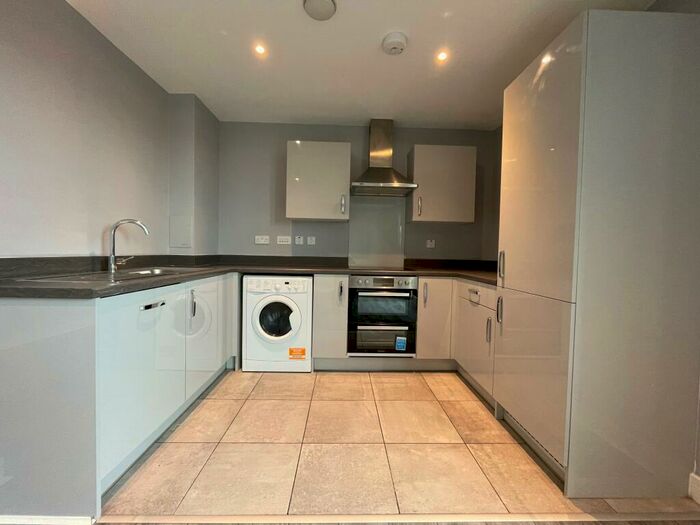2 Bedroom Apartment To Rent In The Circle, Leicester, LE1