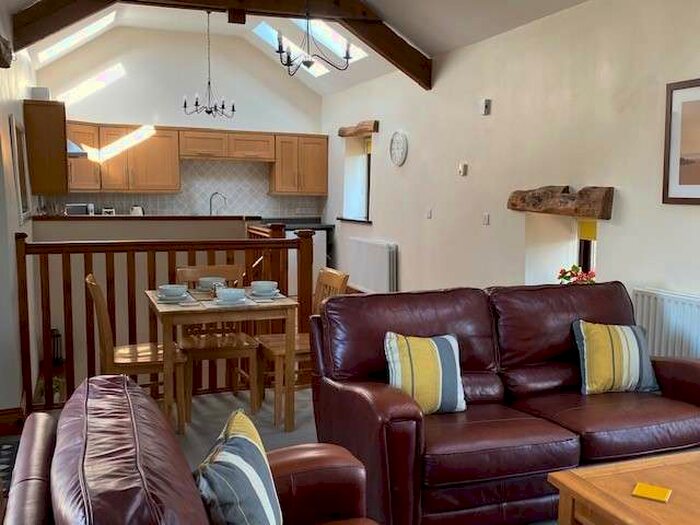 2 Bedroom Property To Rent In Woodside Mews Sandwith, Whitehaven, CA28