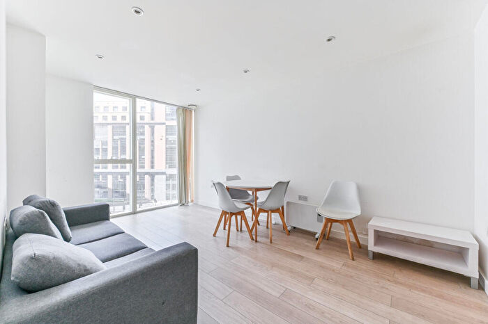 2 Bedroom Flat For Sale In Saffron Central Square, East Croydon, CR0