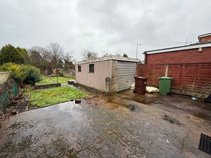 3 Bedroom Maisonette To Rent In Cannock Road, Chadsmoor, Cannock, WS11