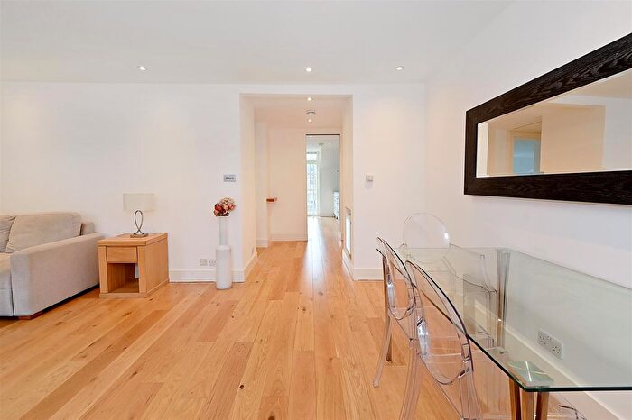 1 Bedroom Flat For Sale In Hans Road, London, SW3