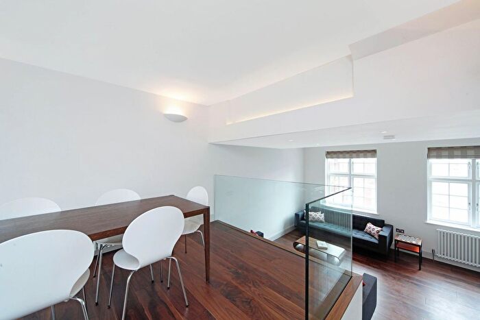 3 Bedroom Flat To Rent In Sedlescombe Road, London, SW6