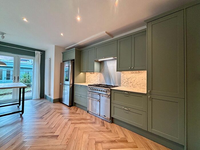 3 Bedroom Terraced House To Rent In Queens Road, Bromley, BR1