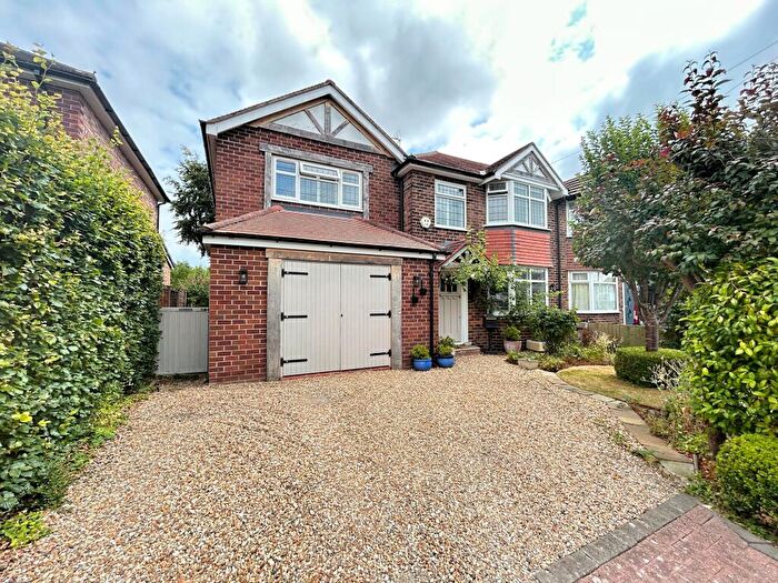 4 Bedroom Semi Detached House For Sale In Bromley Drive, Holmes Chapel, CW4