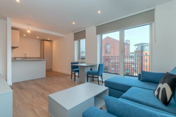 2 Bedroom Apartment To Rent In The Lancaster, Snow Hill Wharf, Shadwell Street, B4