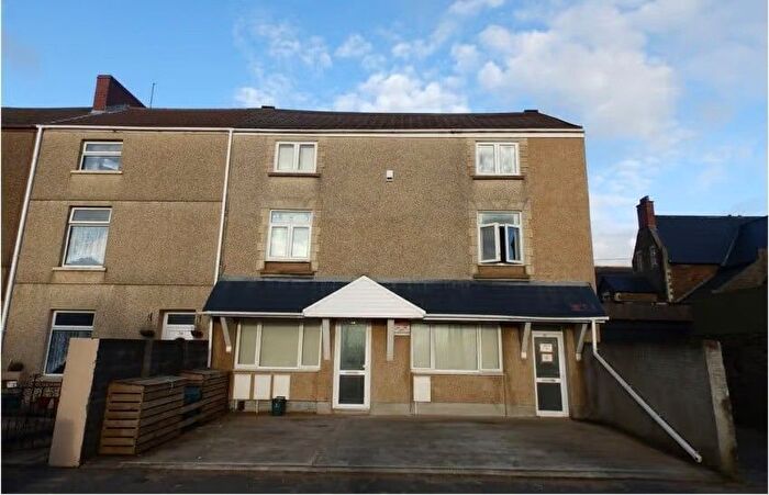 6 Bedroom Maisonette To Rent In Burrows Road, Swansea, SA1