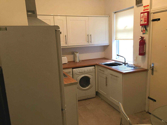 4 Bedroom House To Rent In Grange Street, Salford, M6