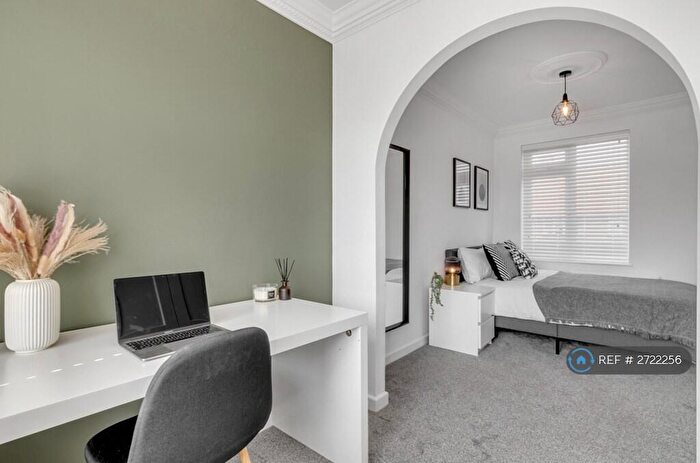 4 Bedroom Terraced House To Rent In Horning Close, Norwich, NR5