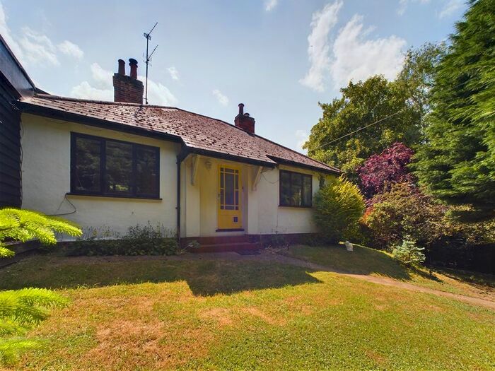 4 Bedroom Property For Sale In Charlton Road, Charlton, Hitchin, SG5