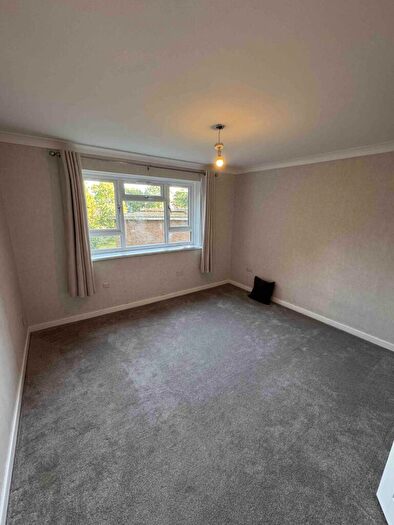 1 Bedroom Flat To Rent In Moseley Court, B13
