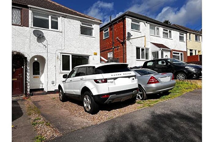 2 Bedroom Semi-Detached House To Rent In Lingfield Avenue, Birmingham, B44