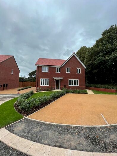 3 Bedroom Property To Rent In Windy Arbor Road, Whiston, Prescot, L35