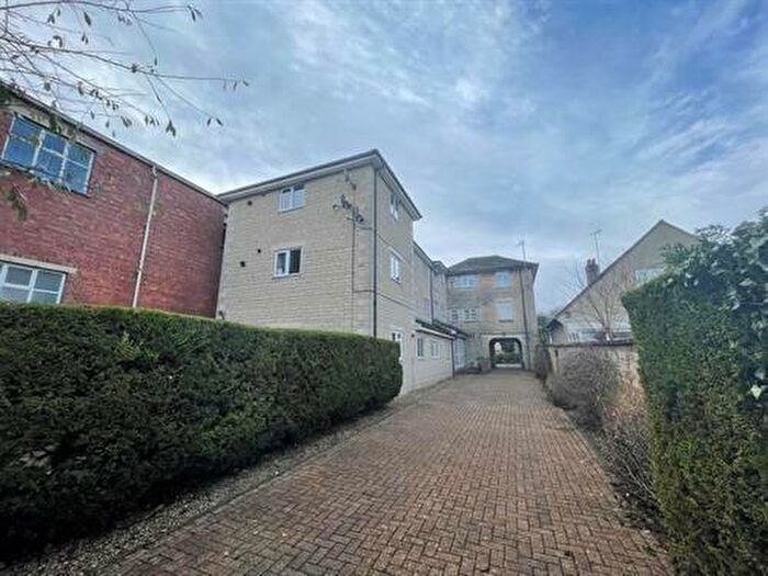 2 Bedroom Apartment To Rent In Victoria Road, Cirencester, Gloucestershire, GL7