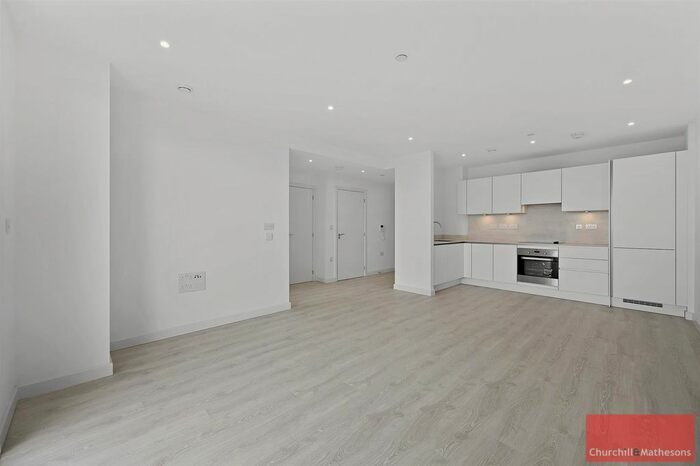 1 Bedroom Flat To Rent In Barratt House, Prince Regent Road, Hounslow, TW3