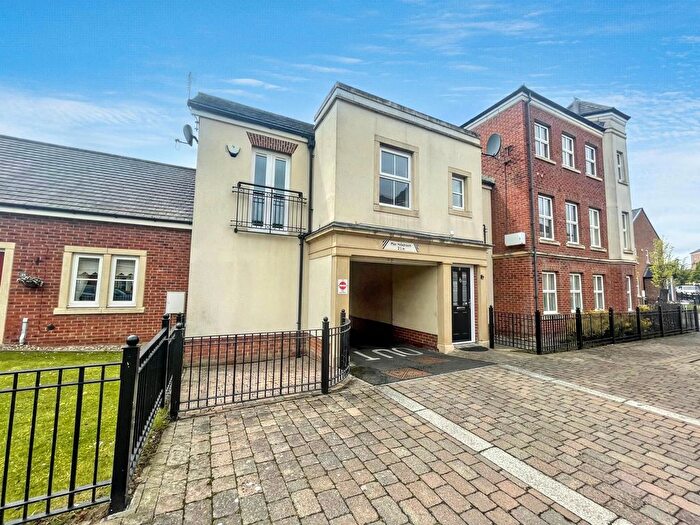 2 Bedroom Flat For Sale In North Main Court, South Shields, NE33