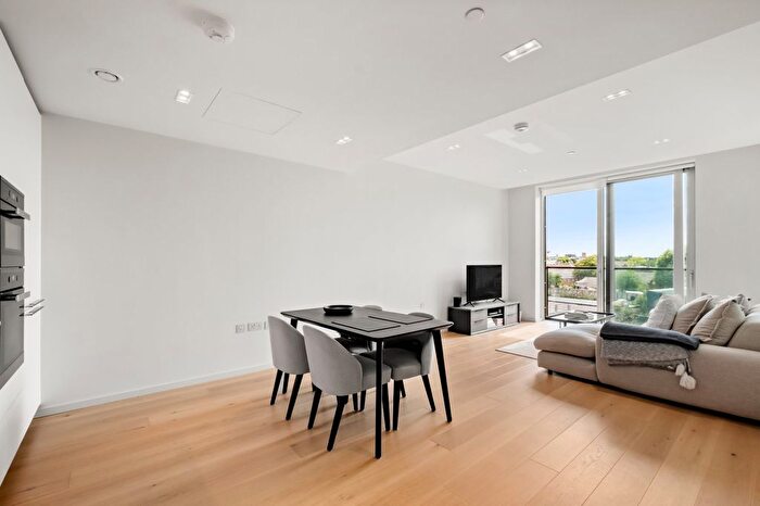 1 Bedroom Flat For Sale In Lillie Square, West Brompton, SW6