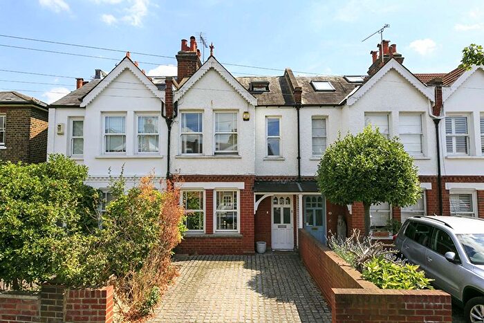 3 Bedroom Terraced House To Rent In Blackmores Grove, Teddington, TW11