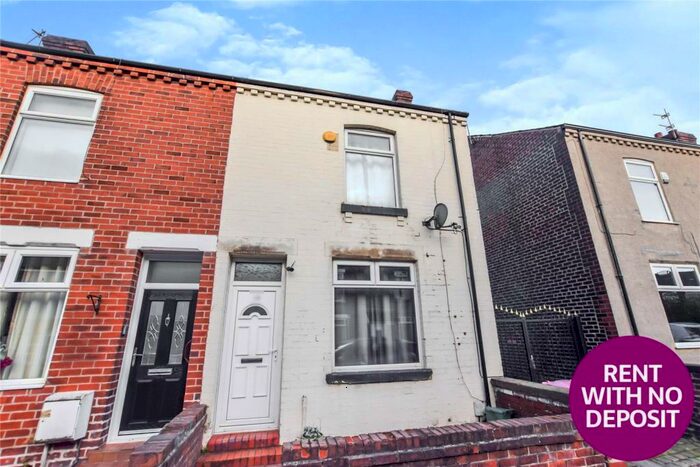 3 Bedroom End Of Terrace House To Rent In Holt Street, Eccles, M30