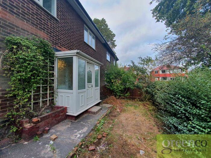 3 Bedroom Semi-Detached House To Rent In Bainton Walk, Manchester, M9