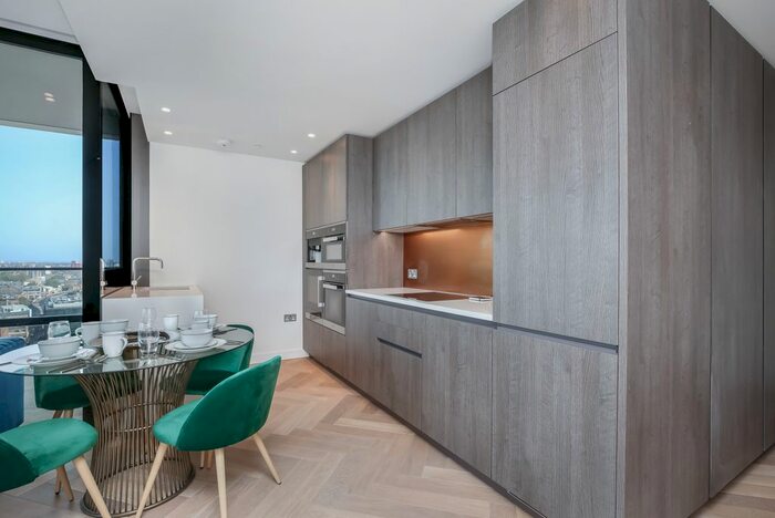 2 Bedroom Flat To Rent In Principal Tower, Place, London, EC2A