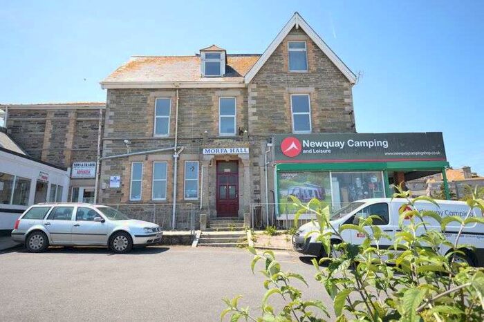 2 Bedroom Property To Rent In Cliff Road, Newquay, TR7