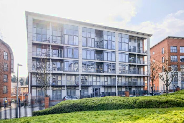 2 Bedroom Flat To Rent In Alfred Knight Way, Edgbaston, Birmingham, B15