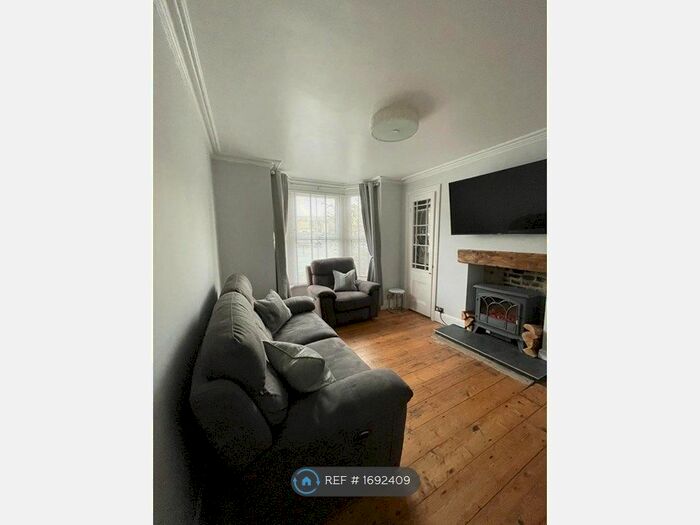3 Bedroom Semi-Detached House To Rent In Broad Street, Peterborough, PE7