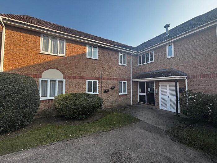 2 Bedroom Flat To Rent In Thistle Close, Thetford, IP24
