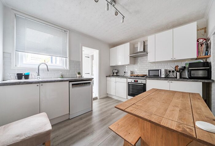 2 Bedroom Terraced House For Sale In Quarry Road, Tunbridge Wells, Kent, TN1