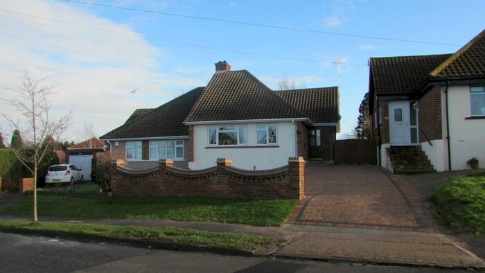 3 Bedroom Bungalow To Rent In Broadlands Avenue, Rayleigh, SS6
