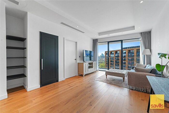 1 Bedroom Apartment For Sale In Corson House, City Island Way, Canning Town, London, E14