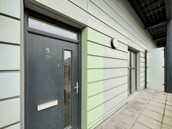 2 Bedroom Duplex To Rent In Muslin Street, Salford, Lancashire, M5