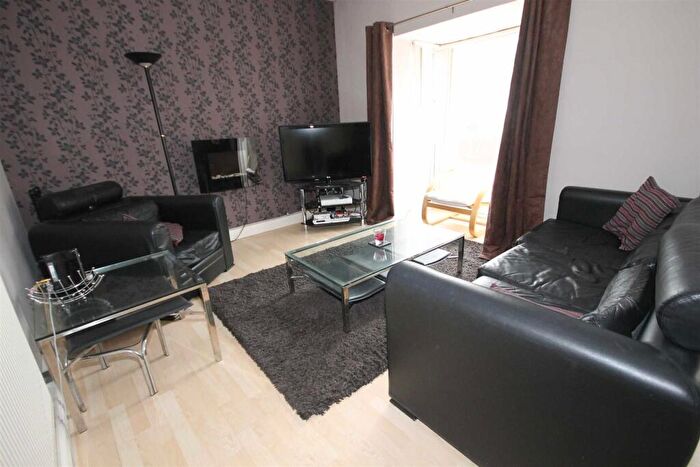 2 Bedroom Flat To Rent In Aquilla Court, Conway Road Pontcanna, Cardiff, CF11