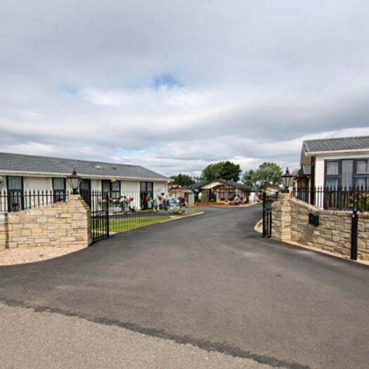 2 Bedroom Park Home For Sale In Leven Park, Kinross, KY13