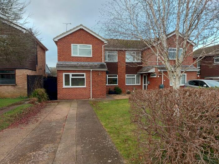 5 Bedroom Semi-Detached House To Rent In Hawthorne Way, Wing, Leighton Buzzard, LU7