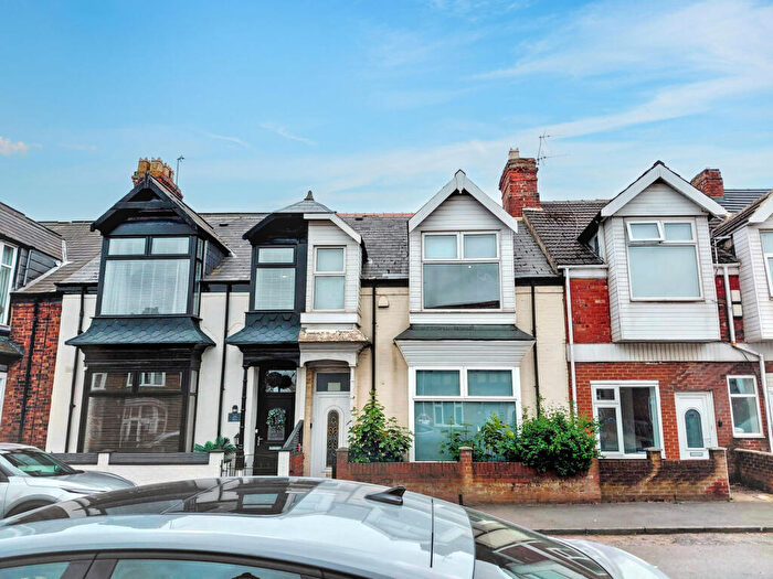 5 Bedroom House Of Multiple Occupation For Sale In Whitehall Terrace, Sunderland, SR4