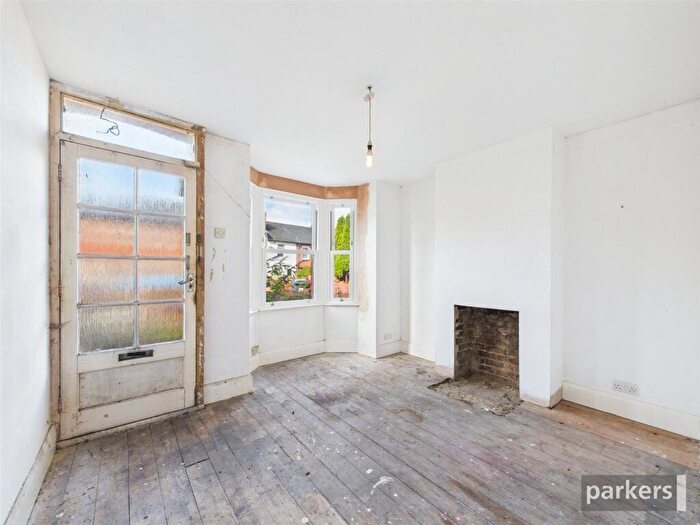 2 Bedroom Terraced House For Sale In Princes Street, Reading, Berkshire, RG1